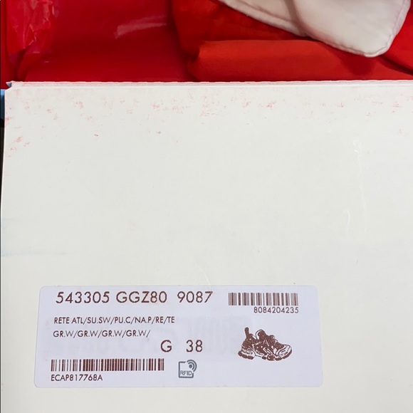 GUCCI
FLASHTREK LEATHER SNEAKERS - Picture 5 of 8